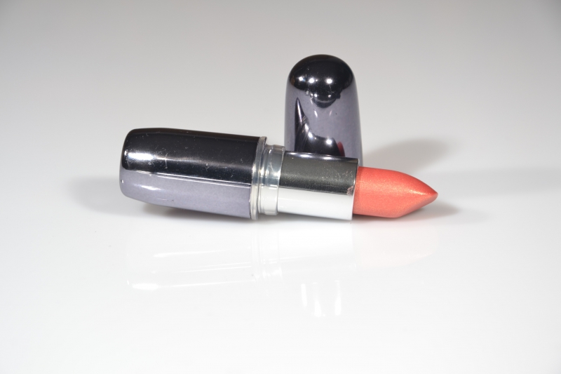 esthetique-AIGLUN-min_lipstick-273109